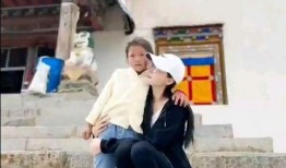 张颖颖爆料合影视频,揭秘背后故事