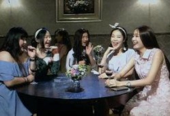 青岛大妈爆料视频最新,揭秘城市生活背后不为人知的真相