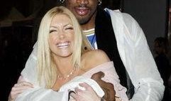 罗德曼爆料生孩子视频,揭秘生孩子视频背后的惊人真相