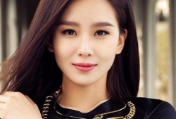 四字女星圈内爆料的是谁,揭秘娱乐圈惊人内幕