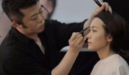 影视化妆师爆料视频,揭秘明星妆容背后的真实故事